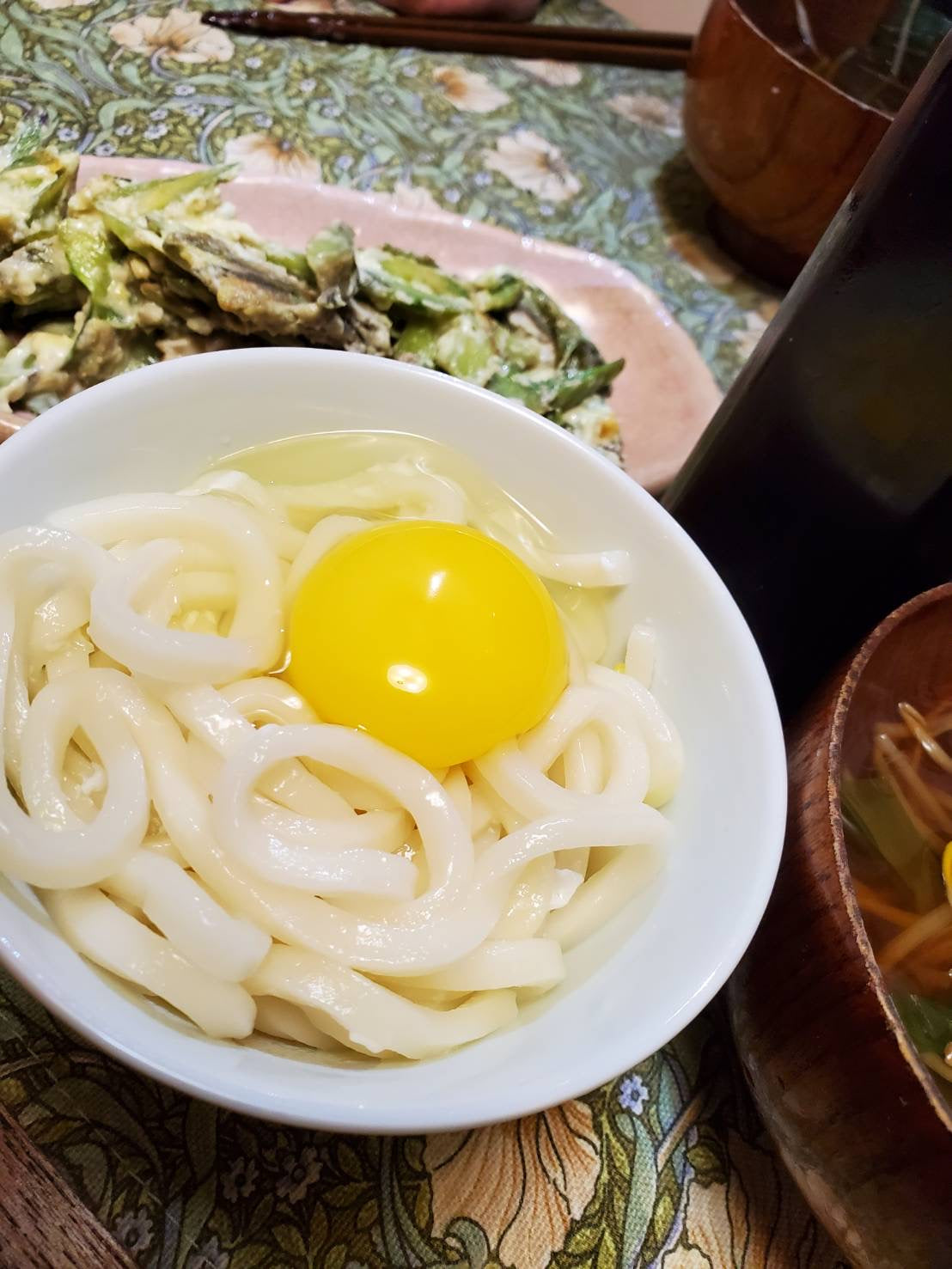 塩尻柴田養鶏の放し飼いたまご 10 個パック贈答用木箱入 (２週間ほどで随時発送)